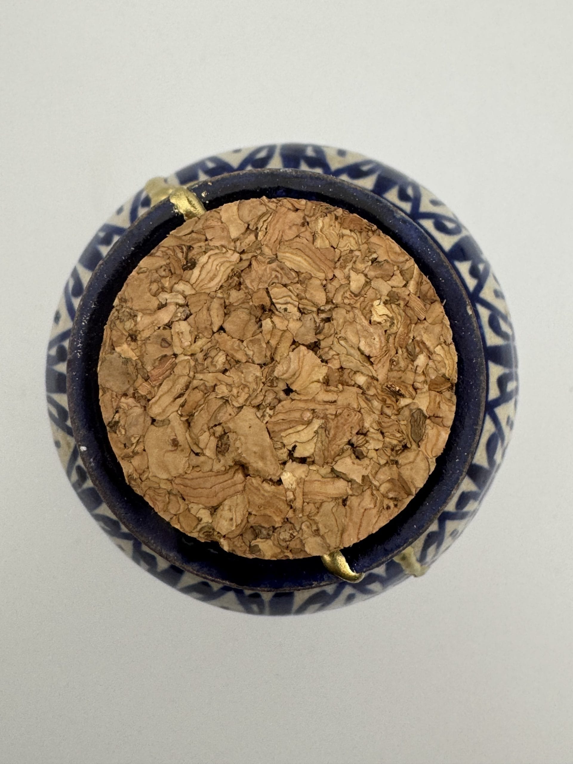 Kintsugi Urn | Blauw met wit Aardewerk | Handgemaakt Herinneringsstuk | Gouden Lijnen | Wabi Sabi Japans Gedenkobject voor Dierbaren