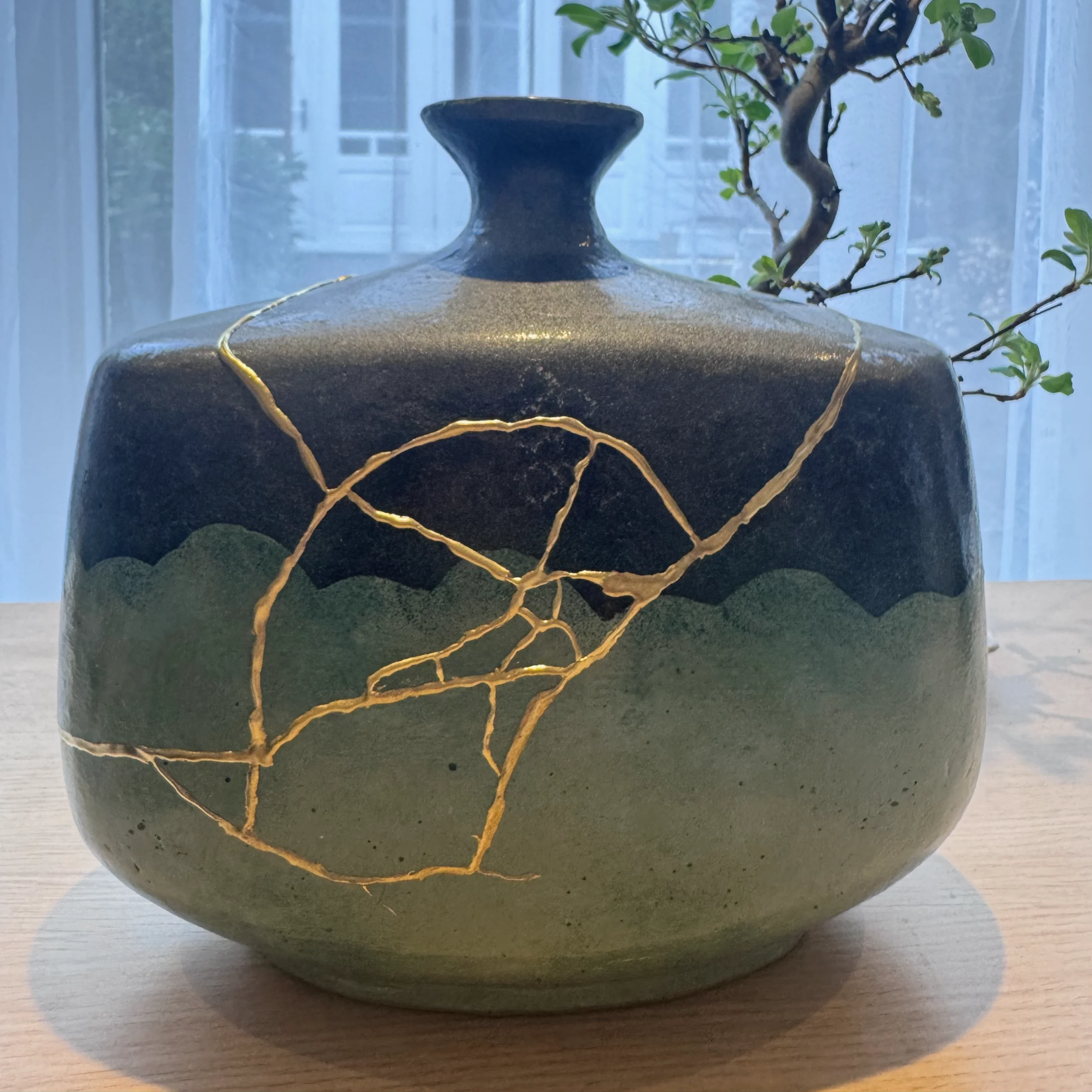 KintsugiUrn-alswater_VK