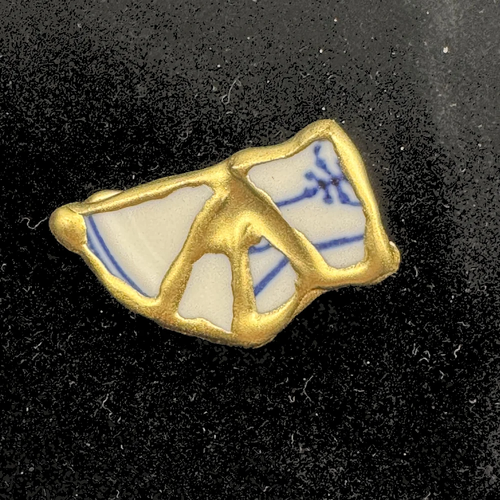 Kintsugi Pin | Golden Blue 1
