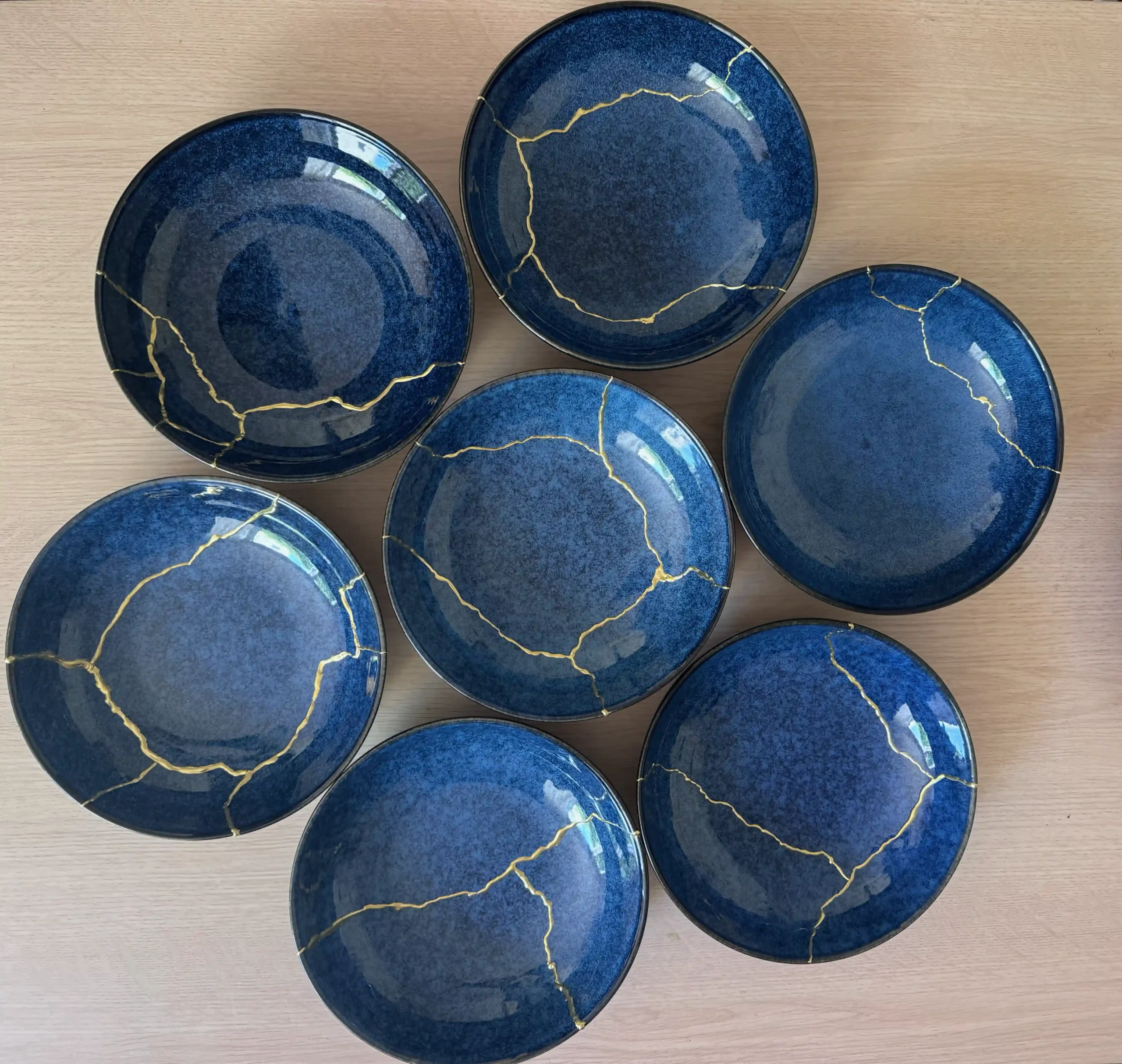 Serie Kintsugi schalen op maat voor collega's